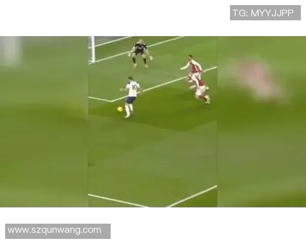 足球场上的传奇人生与梦想追逐的故事